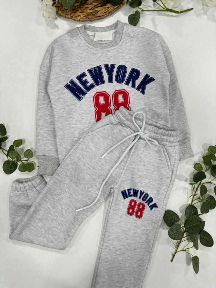 3 İP EŞOFMAN TAKIMI