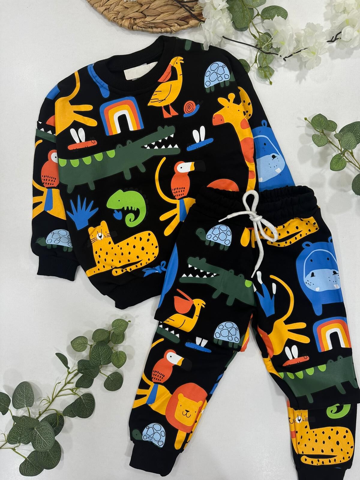 ERKEK ÇOCUK ANIMAL BASKILI EŞOFMAN TAKIMI