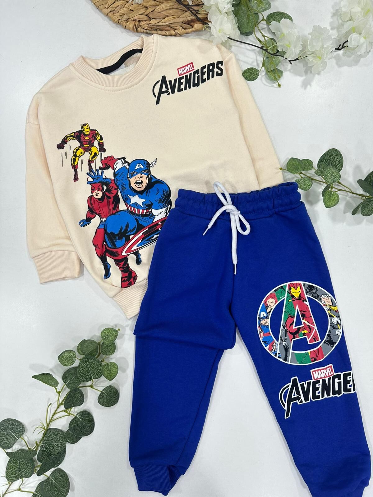 ERKEK ÇOCUK AVENGERS BASKILI EŞOFMAN TAKIMI