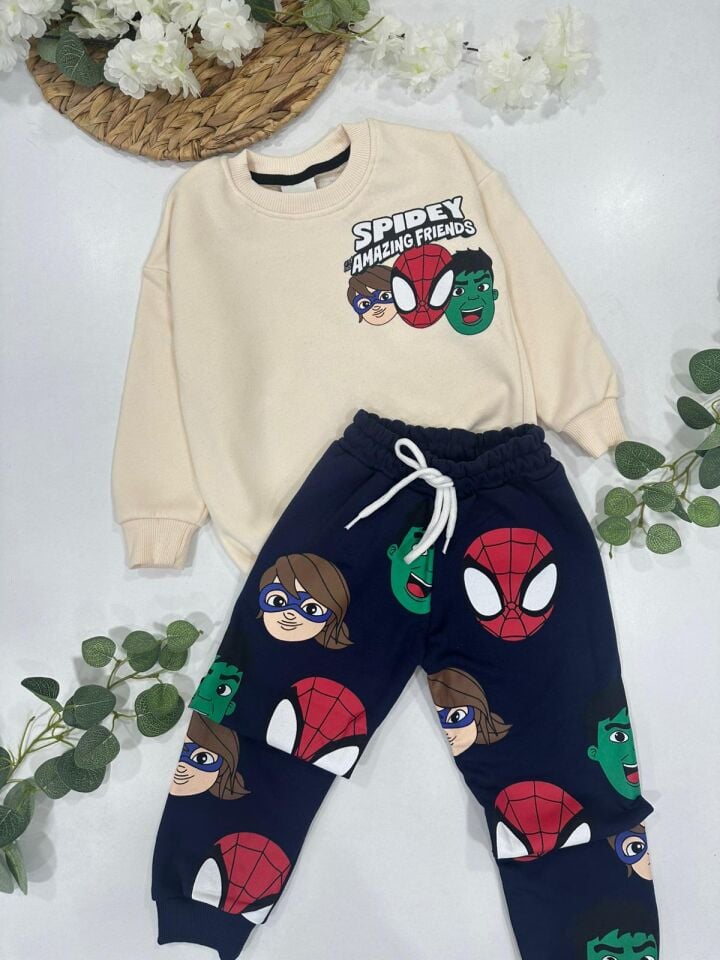 ERKEK ÇOCUK AVENGERS BASKILI EŞOFMAN TAKIMI