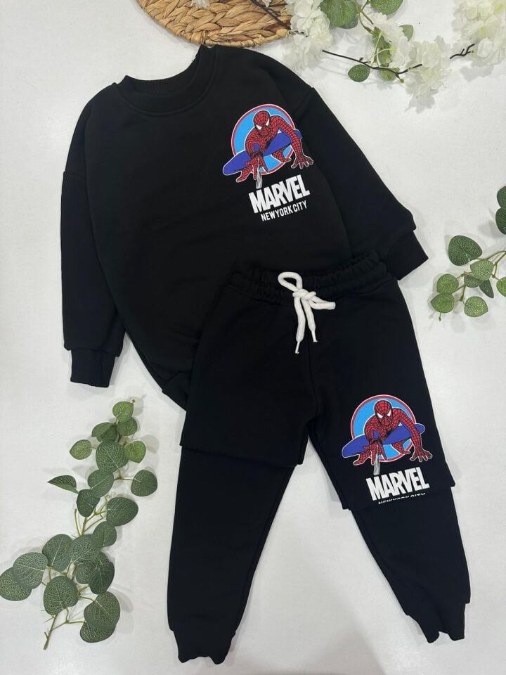 ERKEK ÇOCUK ÖRÜMCEK ADAM BASKILI EŞOFMAN TAKIMI