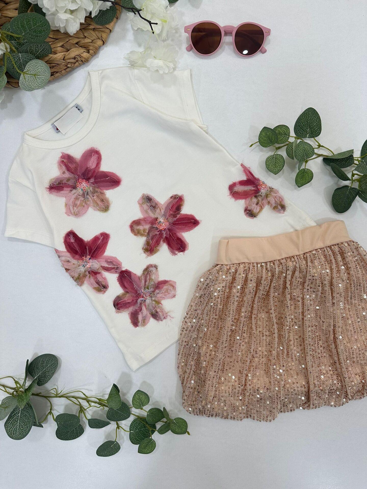 KIZ ÇOCUK ETEKLİ TAKIM