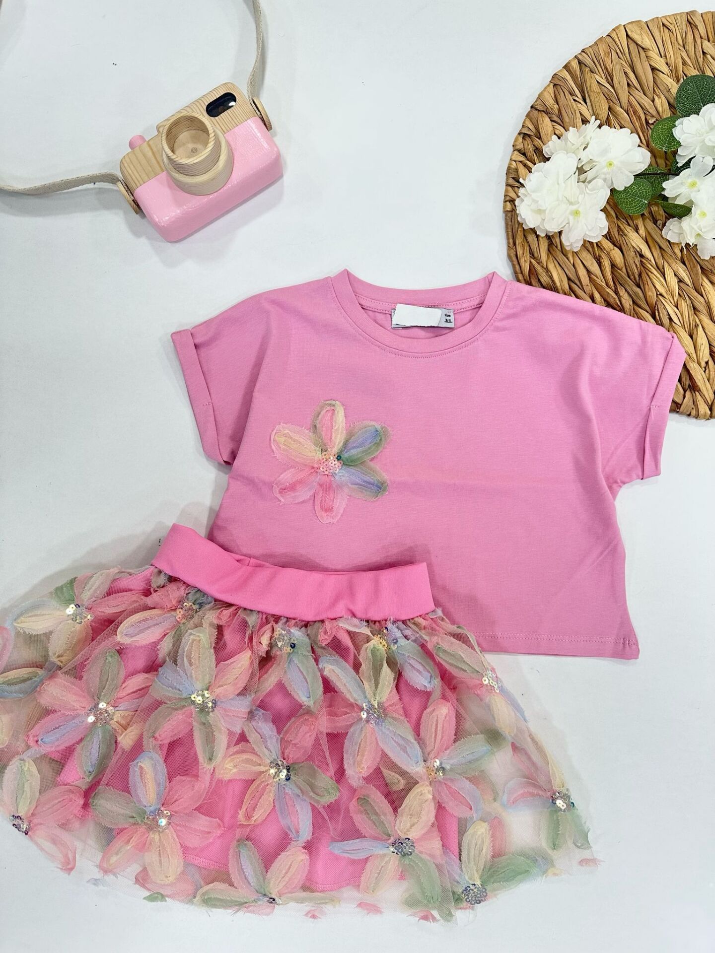 KIZ ÇOCUK ETEKLİ TAKIM