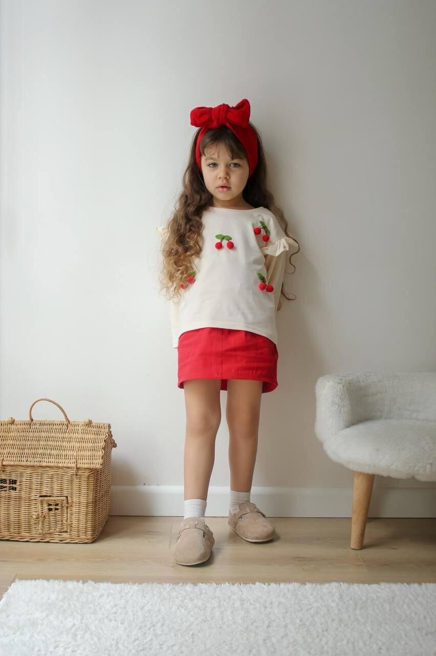 KIZ ÇOCUK ETEKLİ TAKIM