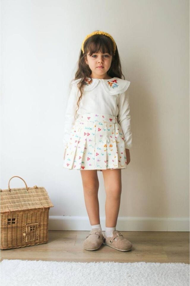 KIZ ÇOCUK ETEKLİ TAKIM