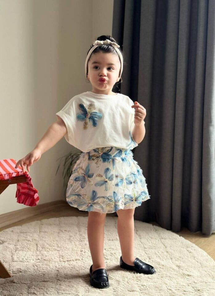 KIZ ÇOCUK ETEKLİ TAKIM