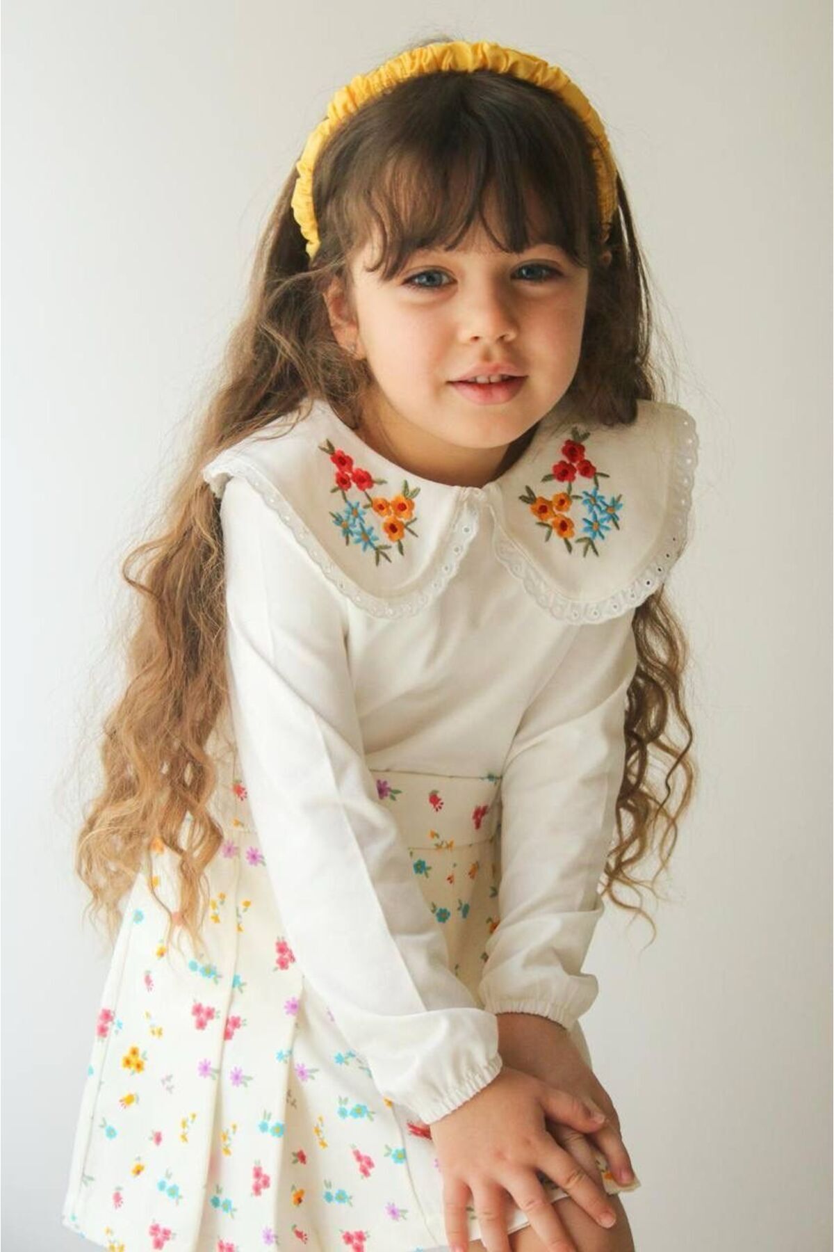 KIZ ÇOCUK ETEKLİ TAKIM