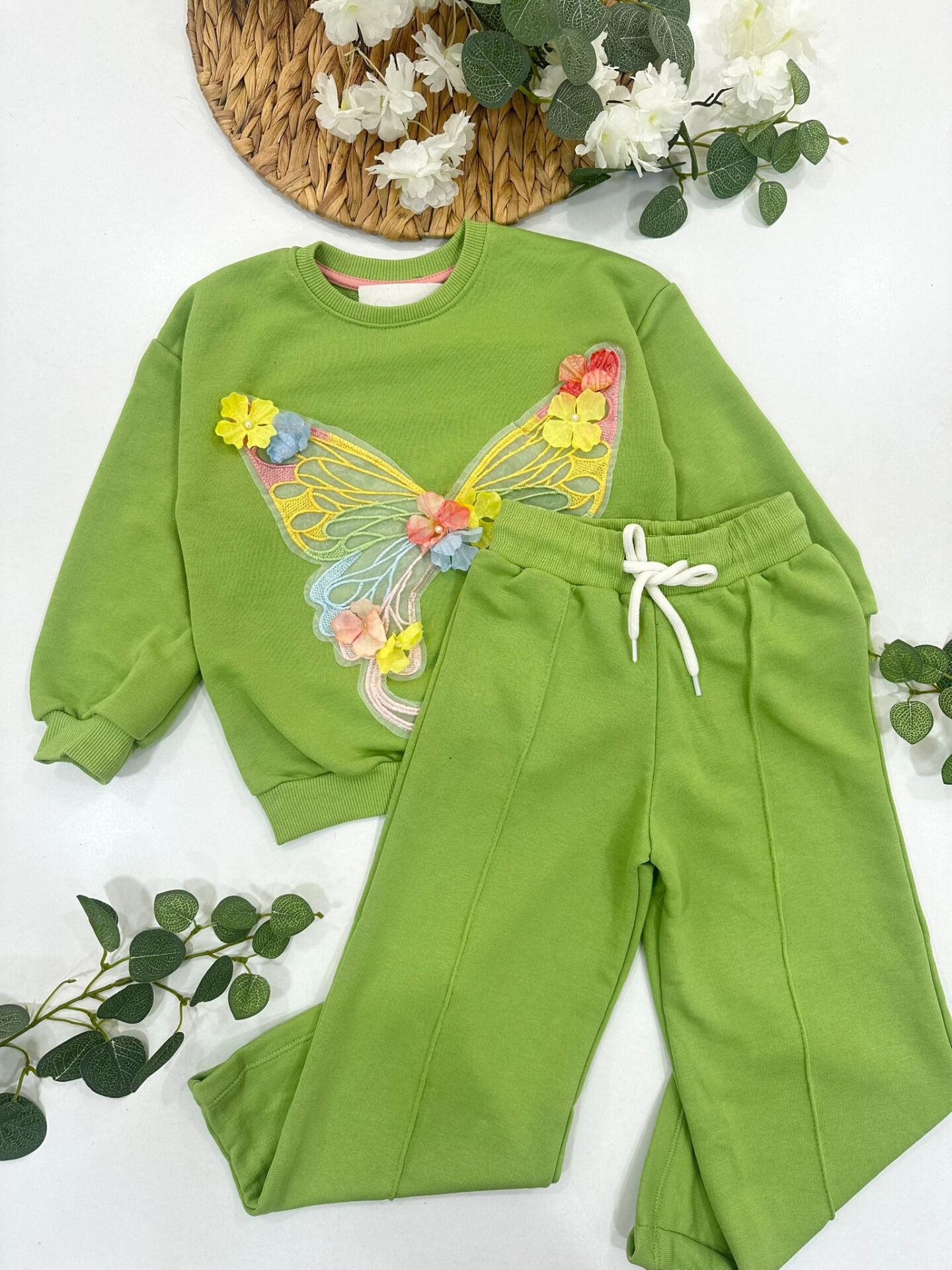 KIZ ÇOCUK KELEBEK İŞLEMELİ EŞOFMAN TAKIMI