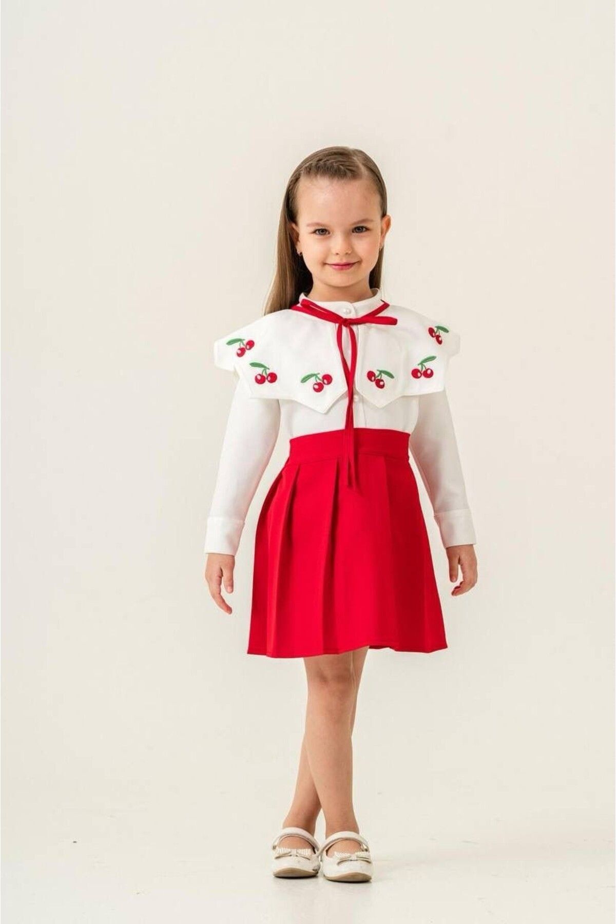 KIZ ÇOCUK KİRAZ NAKIŞLI ETEKLİ TAKIM