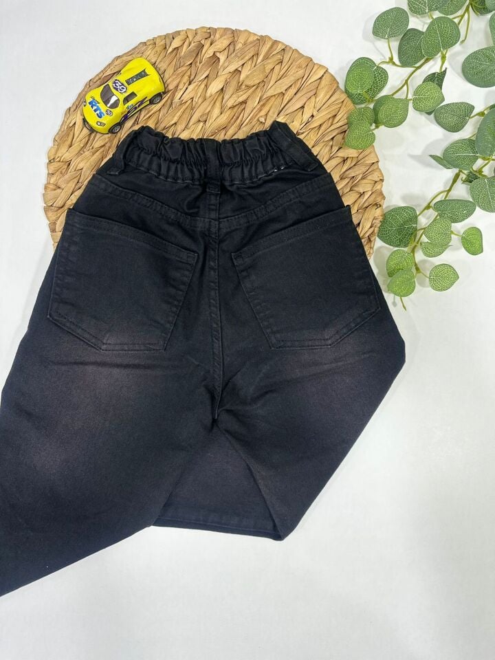 Esnek Pamuklu Çocuk Jean Pantolon Arkası Lastikli Rahat Kalıp