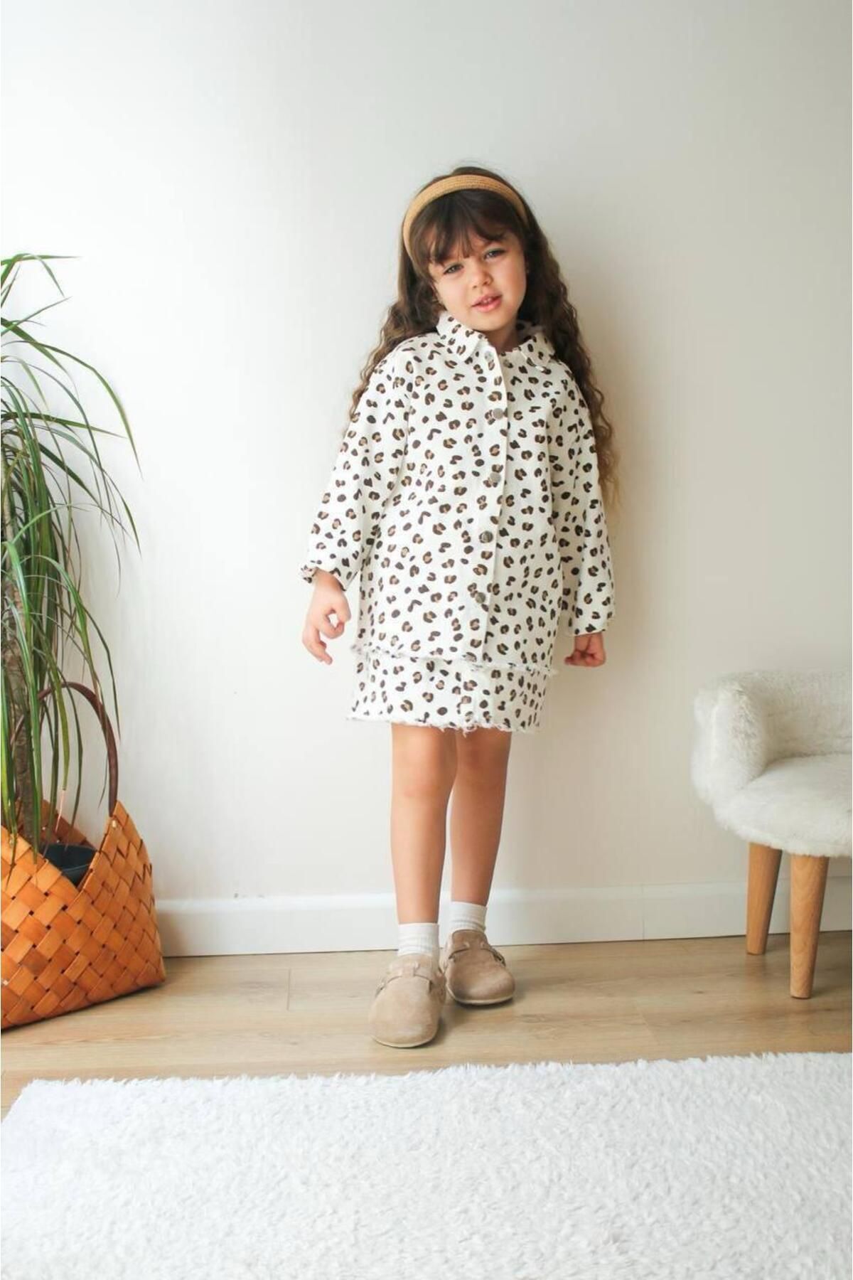 KIZ ÇOCUK LEOPAR DESENLİ KOT ETEKLİ TAKIM