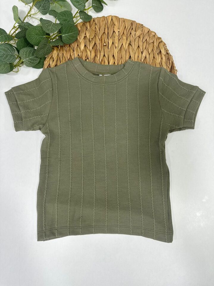 ERKEK ÇOCUK DOKULU ŞORTLU TAKIM