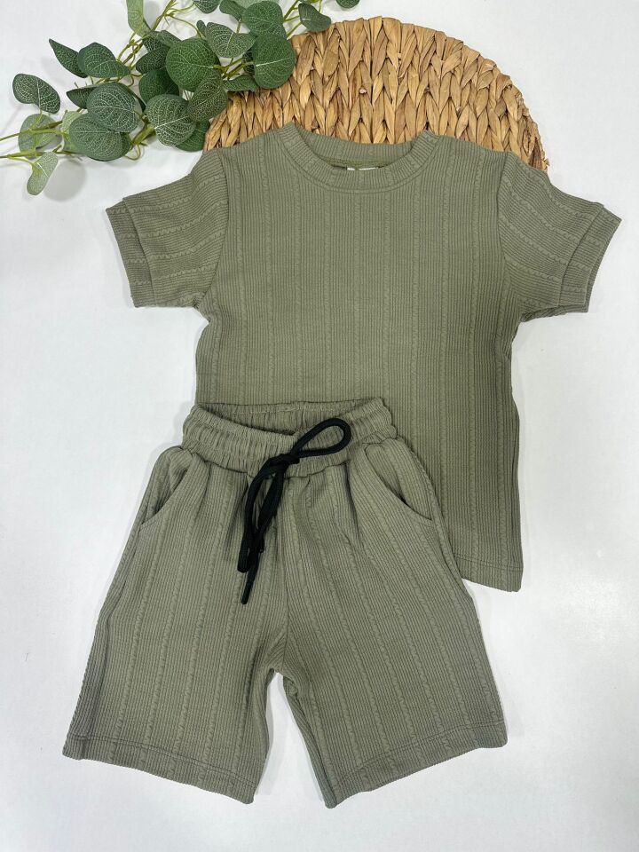 ERKEK ÇOCUK DOKULU ŞORTLU TAKIM