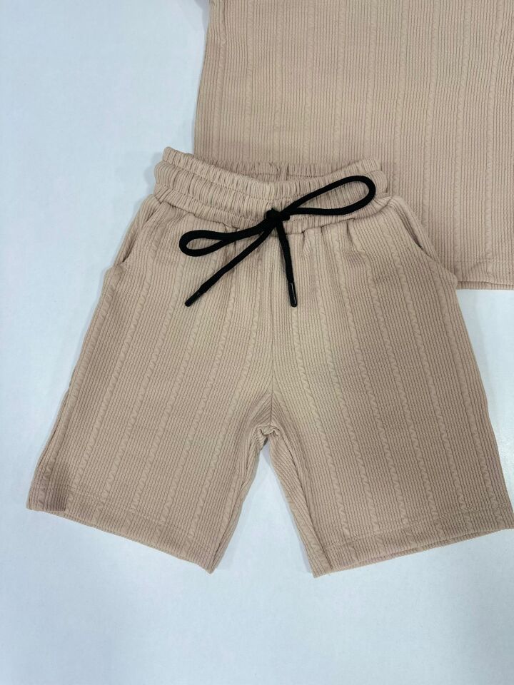 ERKEK ÇOCUK DOKULU ŞORTLU TAKIM
