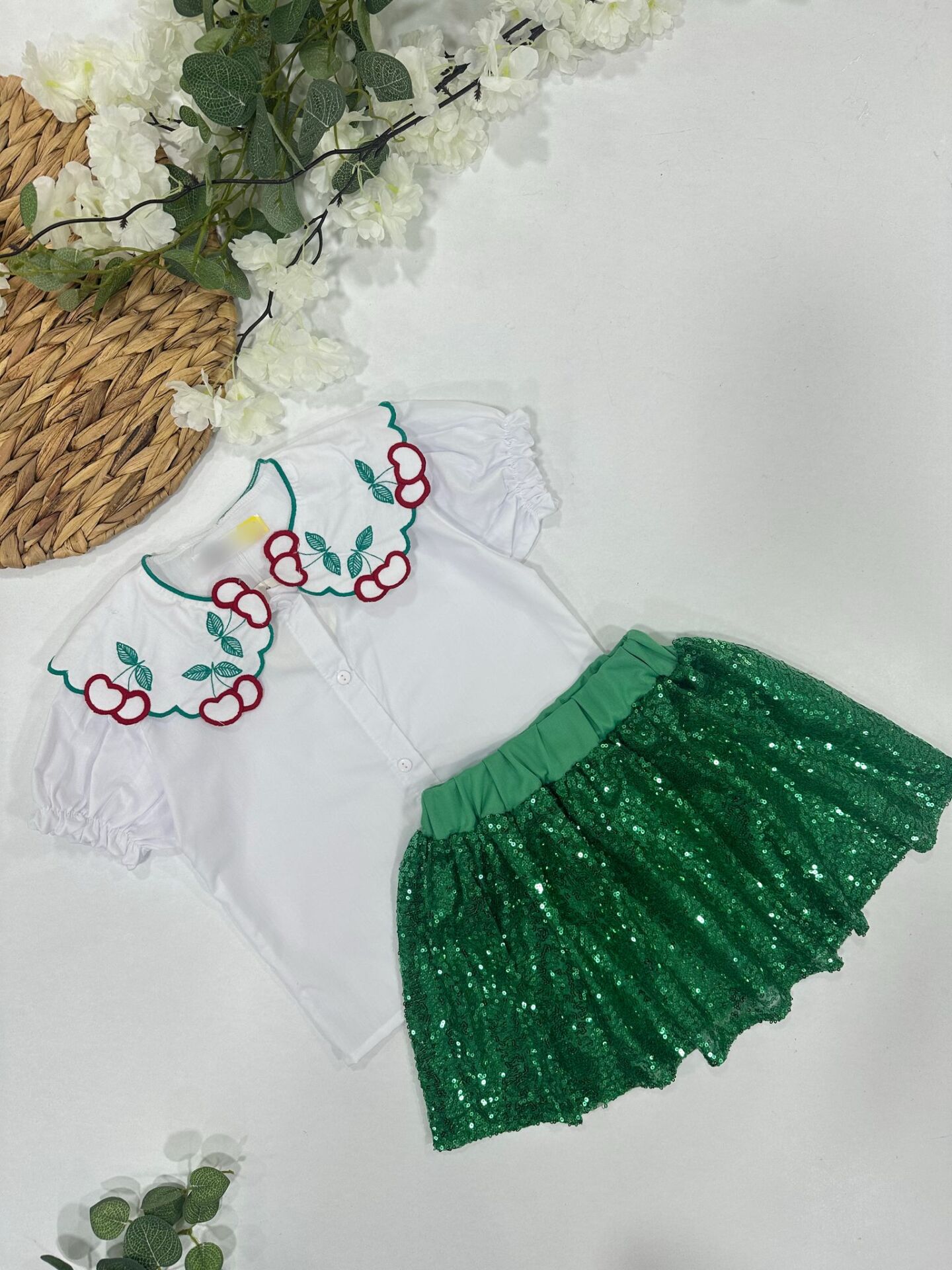 KIZ ÇOCUK PUL ETEKLİ TAKIM