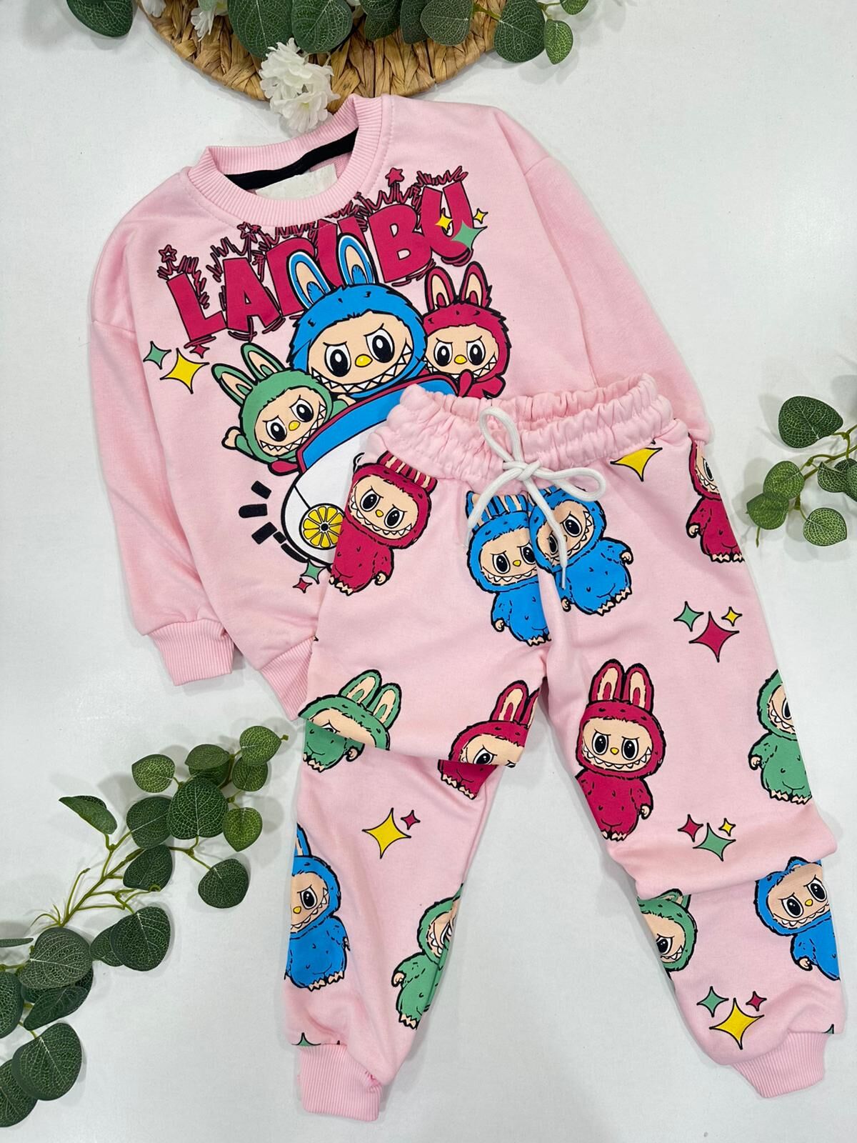 KIZ ÇOCUK RENKLİ LABUBU BASKILI EŞOFMAN TAKIMI