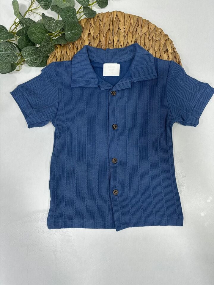 ERKEK ÇOCUK DOKULU GÖMLEK ŞORT TAKIM