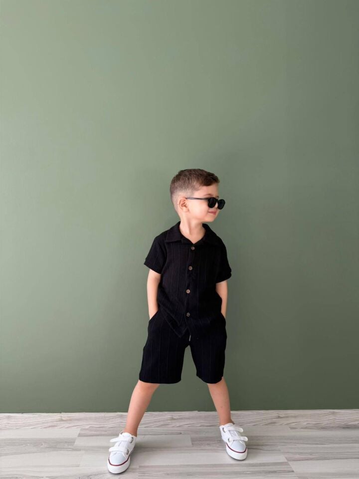 ERKEK ÇOCUK DOKULU GÖMLEK ŞORT TAKIM