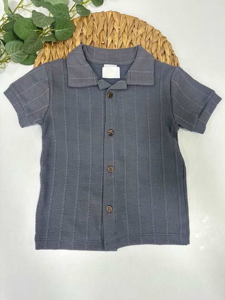 ERKEK ÇOCUK DOKULU GÖMLEK ŞORT TAKIM