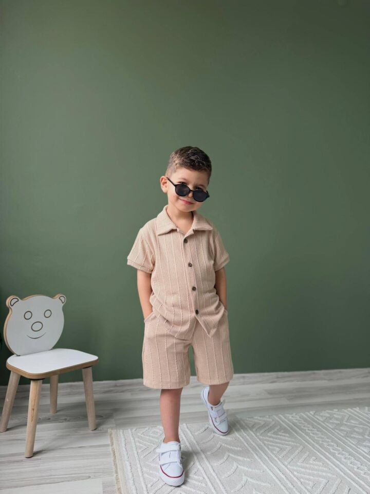 ERKEK ÇOCUK DOKULU GÖMLEK ŞORT TAKIM
