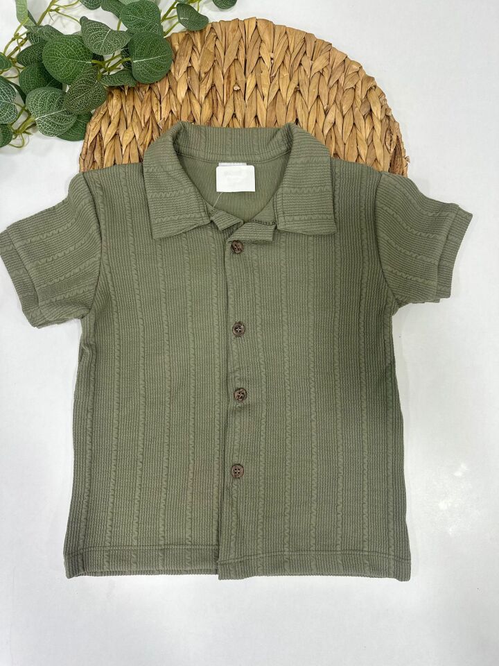 ERKEK ÇOCUK DOKULU GÖMLEK ŞORT TAKIM