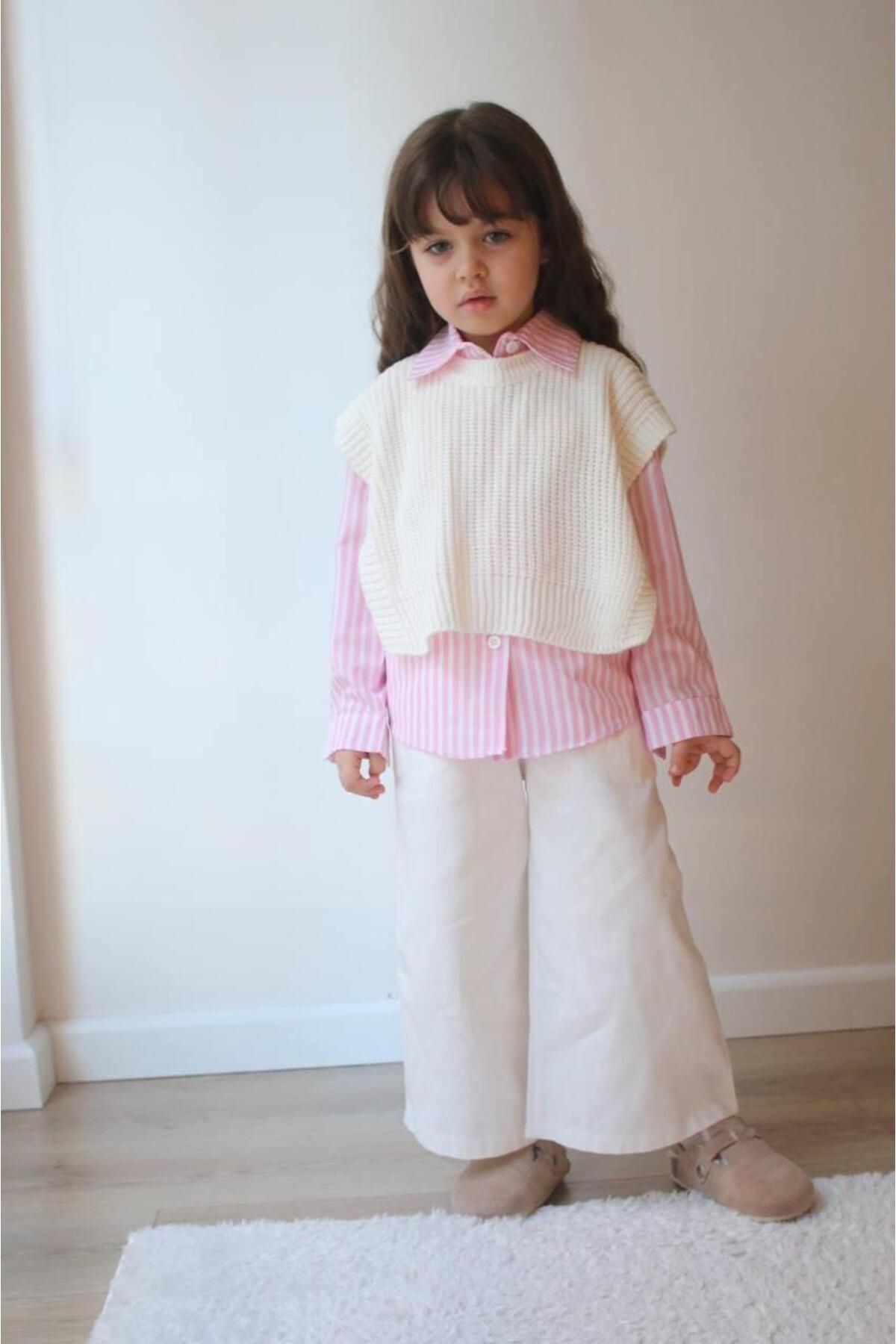 KIZ ÇOCUK YELEKLİ TAKIM