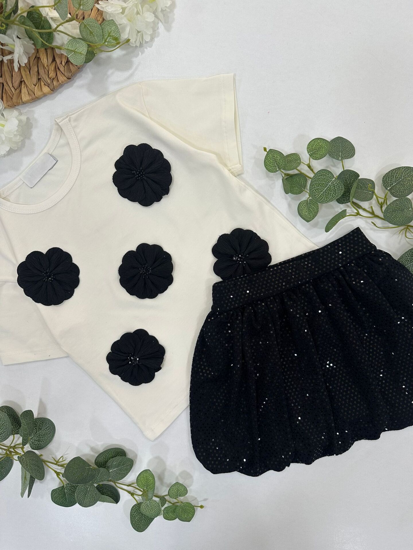 KIZ ÇOCUK ÇİÇEKLİ ETEKLİ TAKIM