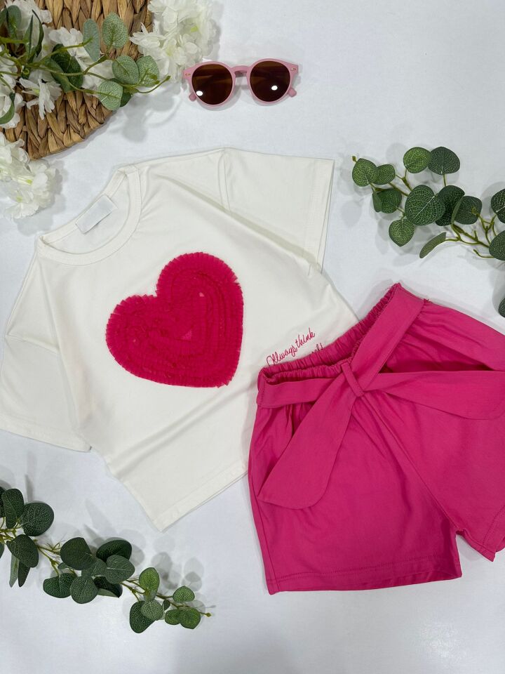 KIZ ÇOCUK ŞORTLU KALPLİ TAKIM