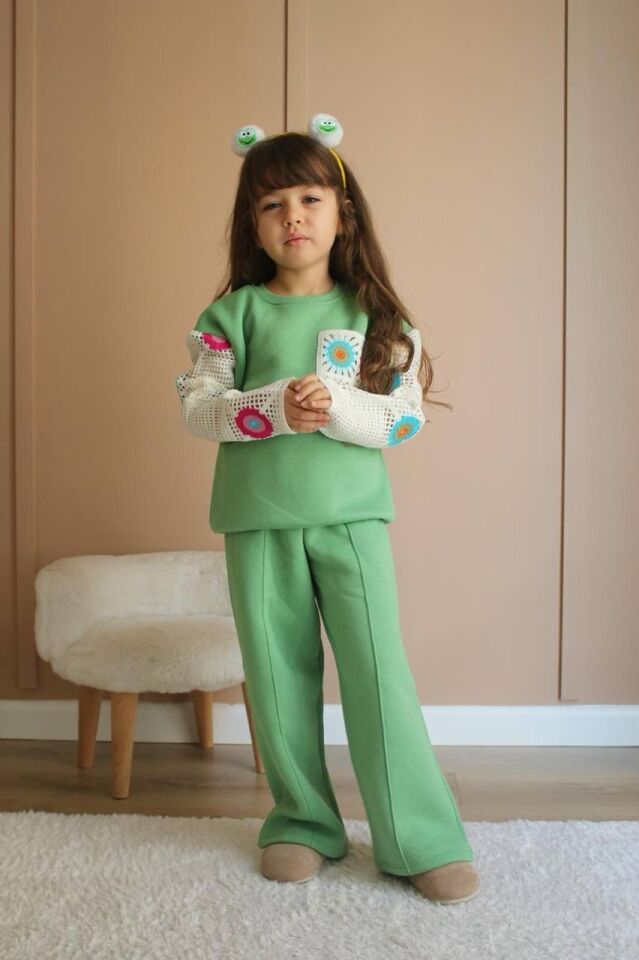 KIZ ÇOCUK EŞOFMAN TAKIMI