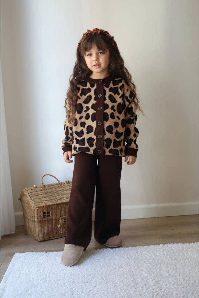 Leopar desenli triko takım