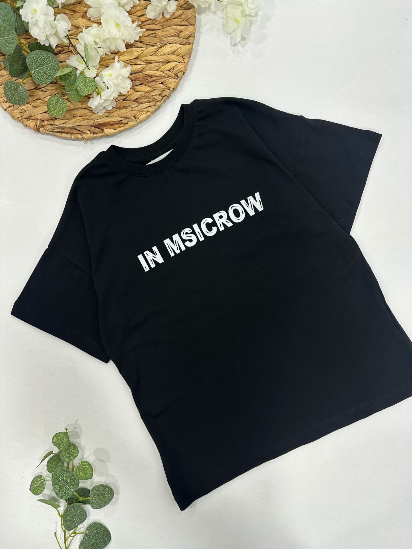UNISEX T-SHIRT