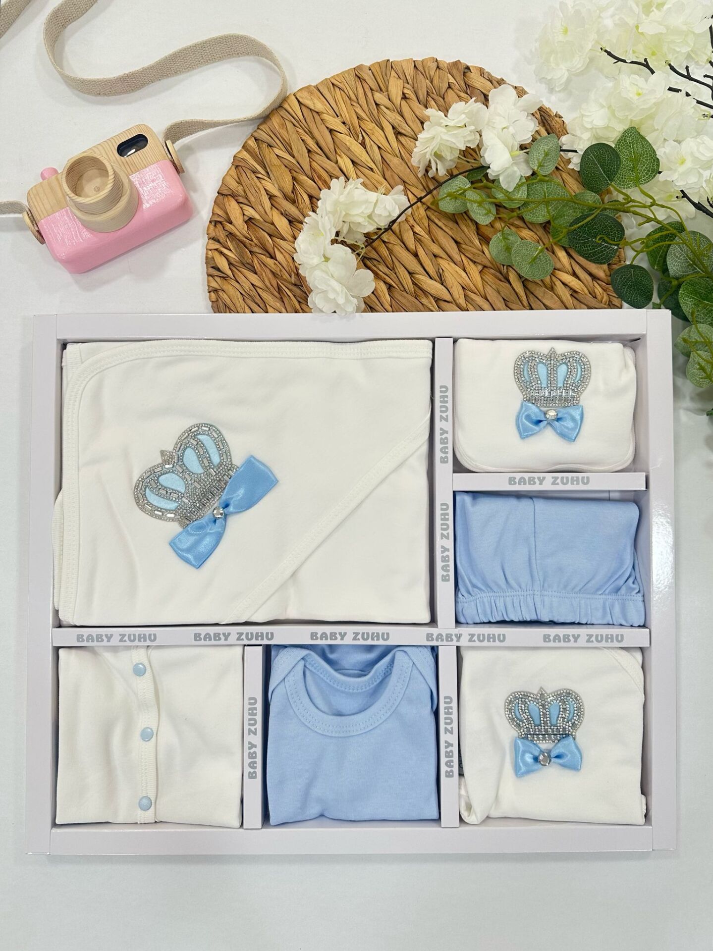 YENİDOĞAN 11 PARÇA HASTANE ÇIKIŞI