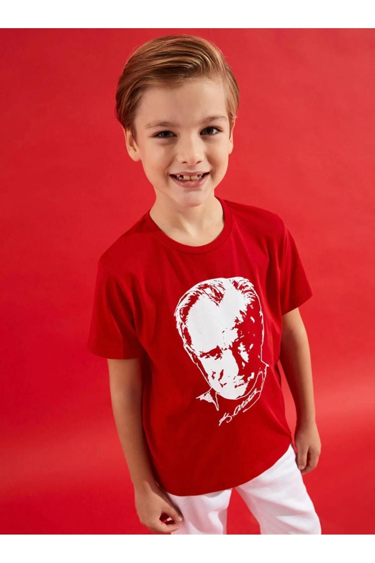 ÇOCUKLAR İÇİN MUSTAFA KEMAL ATATÜRK BASKILI T-SHIRT
