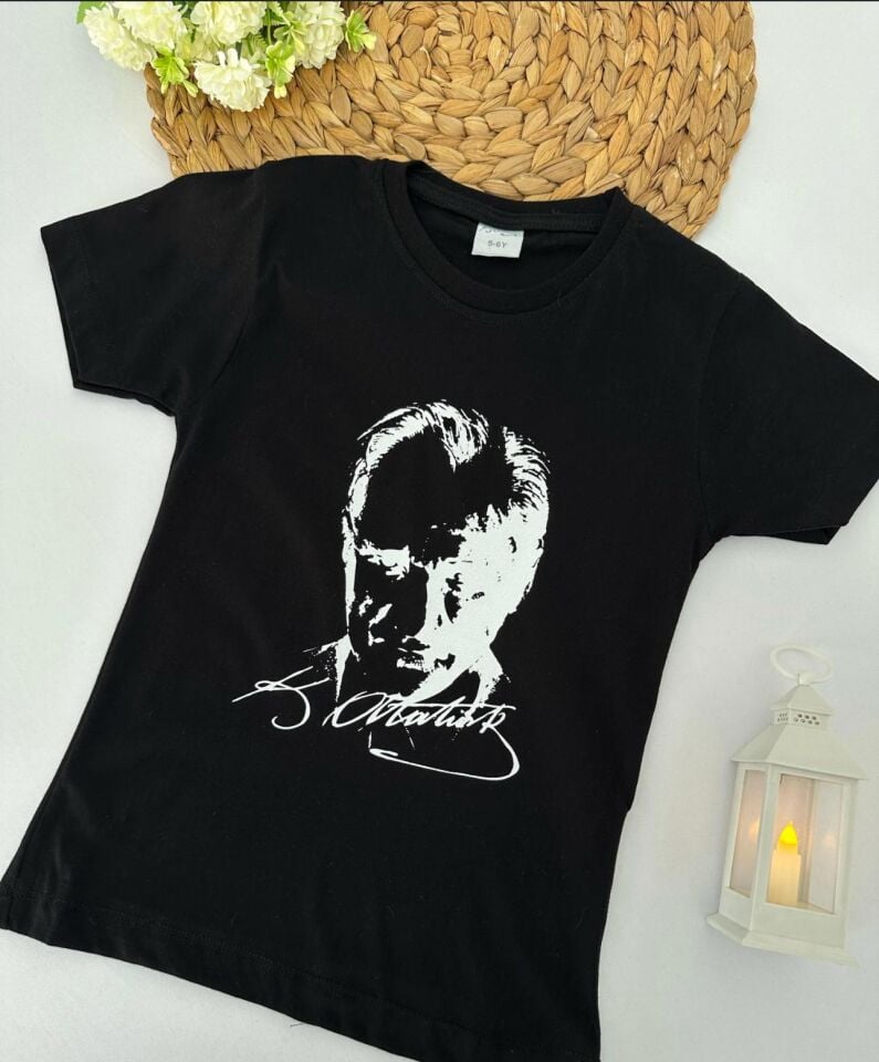 ÇOCUKLAR İÇİN MUSTAFA KEMAL ATATÜRK BASKILI T-SHIRT