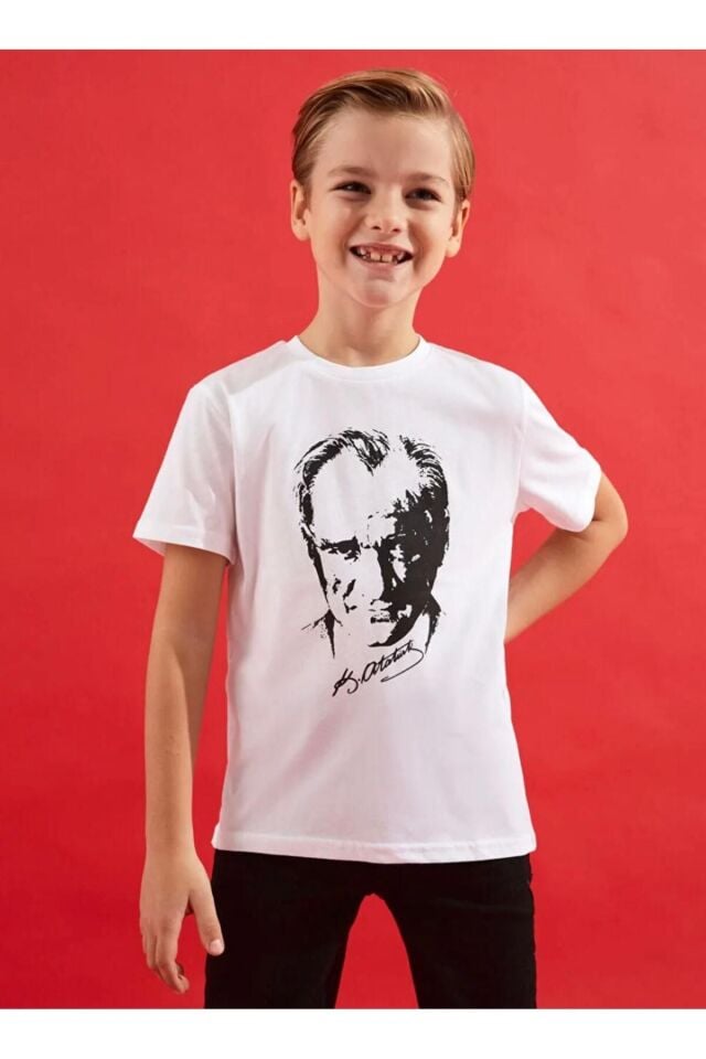 ÇOCUKLAR İÇİN MUSTAFA KEMAL ATATÜRK BASKILI T-SHİRT