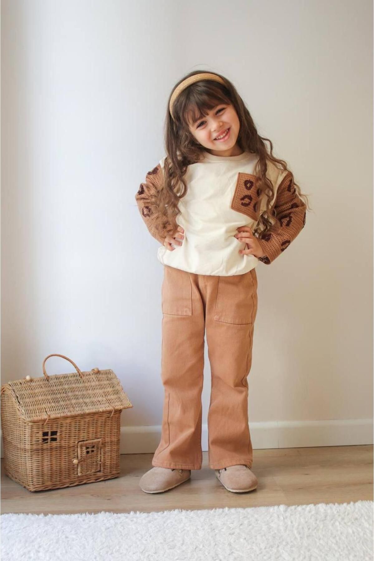 KIZ ÇOCUK ÖRME DETAYLI EŞOFMAN TAKIMI